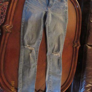 GARAGE DISTRESSED JEANS KIDS SIZE 01  -  PREOWNED